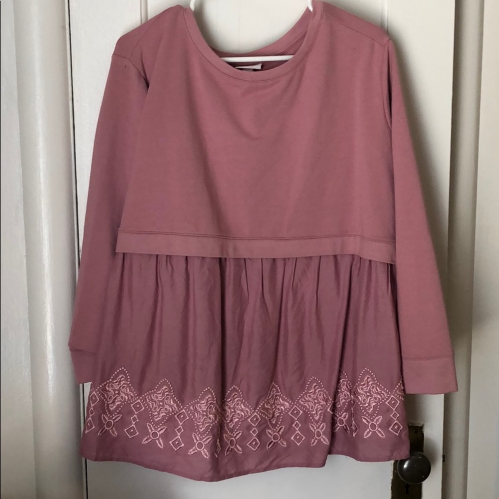 Long sleeve maternity shirt